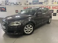 Usado Audi A3 Sportback Ambiente 160 CV (117 kW) 2008 Gris / plata Utilitario