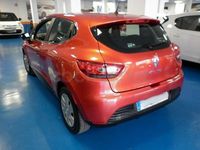 Usado Renault Clio IV Authentique 75 CV (55 kW) 2015 Granate Berlina