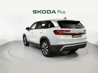 Begagnad Skoda Kodiaq Selection 150 HK (110 kW) 2024 Grå SUV