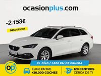 Usado Seat Leon Style 150 CV (110 kW) 2022 Blanco Familiar