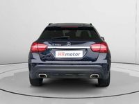 Usado Mercedes GLA200 AMG line 137 CV (100 kW) 2018 Azul SUV
