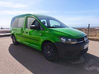 Usado VW Caddy Maxi 102 CV (75 kW) 2020 Verde Monovolumen