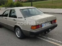 Usado Mercedes 190 94 CV (69 kW) 1991 Beige Berlina