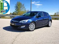 Usado Opel Astra Cosmo 115 CV (84 kW) 2010 Azul Berlina