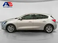 Usado Ford Focus Trend+ 125 CV (91 kW) 2021 Gris Berlina
