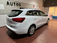 Usado Kia Ceed Sportswagon 128 CV (94 kW) 2014 Blanco Familiar