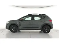 Usado Dacia Sandero Extreme 101 CV (74 kW) 2025 Verde Berlina