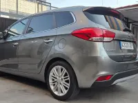 Usado Kia Carens 115 CV (84 kW) 2017 Beige Monovolumen