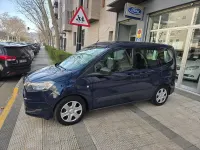 Usado Ford Tourneo Courier Ambiente 100 CV (73 kW) 2016 Azul Monovolumen