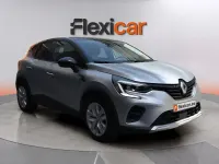 Usado Renault Captur Engineered 145 CV (106 kW) 2022 Gris SUV