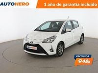 Usado Toyota Yaris Active 72 CV (52 kW) 2020 Blanco Berlina