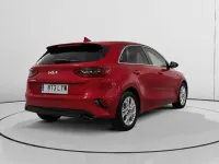 Usado Kia Ceed 101 CV (74 kW) 2022 Rojo Utilitario
