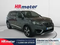 Usado Peugeot 5008 Allure 130 CV (95 kW) 2020 Gris / plata SUV