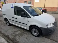Usado VW Caddy 105 CV (77 kW) 2010 Blanco Monovolumen