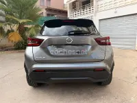 Usado Nissan Juke Enigma 114 CV (83 kW) 2021 Gris / plata SUV