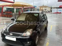 Usado Ford Fiesta Futura 90 CV (66 kW) 2007 Negro Utilitario