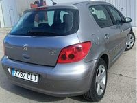 Usado Peugeot 307 90 CV (66 kW) 2003 Gris Utilitario