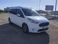 Usado Ford Tourneo Titanium 100 CV (73 kW) 2021 Blanco Monovolumen
