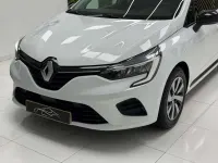 Usado Renault Clio Equilibre 101 CV (74 kW) 2023 Blanco Utilitario