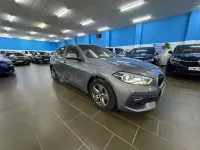Usado BMW 118 M Sport 150 CV (110 kW) 2022 Gris / plata Utilitario