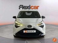 Begagnad Toyota Aygo X-play 72 HK (52 kW) 2022 Vit Halvkombi