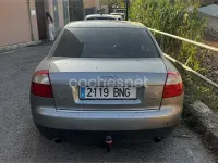 Usado Audi A4 150 CV (110 kW) 2001 Gris / plata Berlina