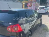 Usado VW Golf V 105 CV (77 kW) 2007 Negro Berlina