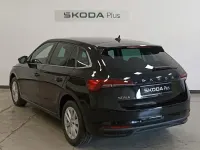 Usado Skoda Scala Selection 115 CV (84 kW) 2024 Negro Utilitario