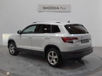 Usado Skoda Karoq Ambition 115 CV (84 kW) 2021 Blanco SUV