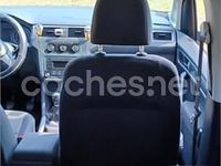 Usado VW Caddy Trendline 150 CV (110 kW) 2018 Gris / plata Monovolumen