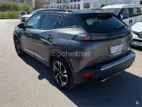 Usado Peugeot 2008 GT-line 130 CV (95 kW) 2020 Gris / plata SUV