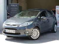 Usado Ford Fiesta Titanium 96 CV (70 kW) 2010 Gris / plata Berlina