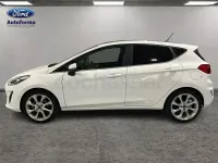 Usado Ford Fiesta Titanium 86 CV (63 kW) 2017 Blanco Utilitario