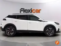 Usado Peugeot 2008 Active 110 CV (80 kW) 2021 Blanco SUV