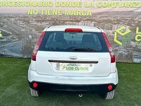 Usado Ford Fiesta Ambiente 68 CV (50 kW) 2007 Blanco Utilitario