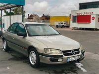 Usado Opel Omega 130 CV (95 kW) 1996 Beige Berlina