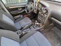 Usado Peugeot 406 110 CV (80 kW) 2003 Gris / plata Berlina