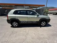 Usado Hyundai Tucson Comfort 112 CV (82 kW) 2005 Amarillo SUV