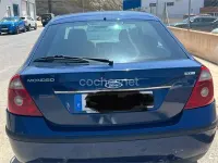 Usado Ford Mondeo Trend 115 CV (84 kW) 2004 Azul Berlina