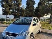 Usado Mercedes A180 Exclusive 109 CV (80 kW) 2009 Azul Monovolumen