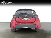 Usado Toyota Yaris Active 116 CV (85 kW) 2021 Rojo Utilitario