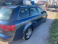 Usado Audi A4 140 CV (102 kW) 2005 Azul Familiar
