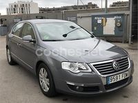 Usado VW Passat Advance 150 CV (110 kW) 2006 Gris / plata Berlina
