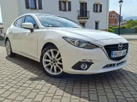 Usado Mazda 3 Luxury 150 CV (110 kW) 2015 Blanco Berlina