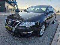 Usado VW Passat Highline 140 CV (102 kW) 2005 Negro Berlina