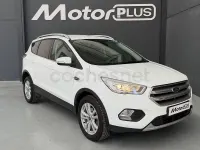 Usado Ford Kuga Trend 120 CV (88 kW) 2019 Blanco SUV