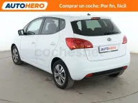 Usado Kia Venga 125 CV (91 kW) 2018 Blanco Utilitario