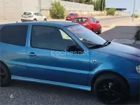 Usado VW Polo Trendline 75 CV (55 kW) 2002 Azul Berlina