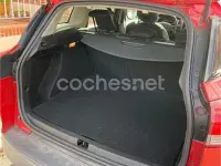 Usado Renault Clio 90 CV (66 kW) 2015 Rojo Familiar