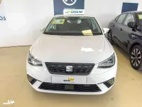 Usado Seat Ibiza Style Plus 110 CV (80 kW) 2022 Blanco Utilitario